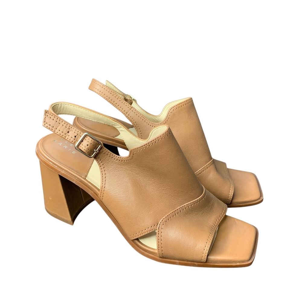 Alex Marie NWOT tan leather peep toe block heel sandals made has a flaw. Size 10